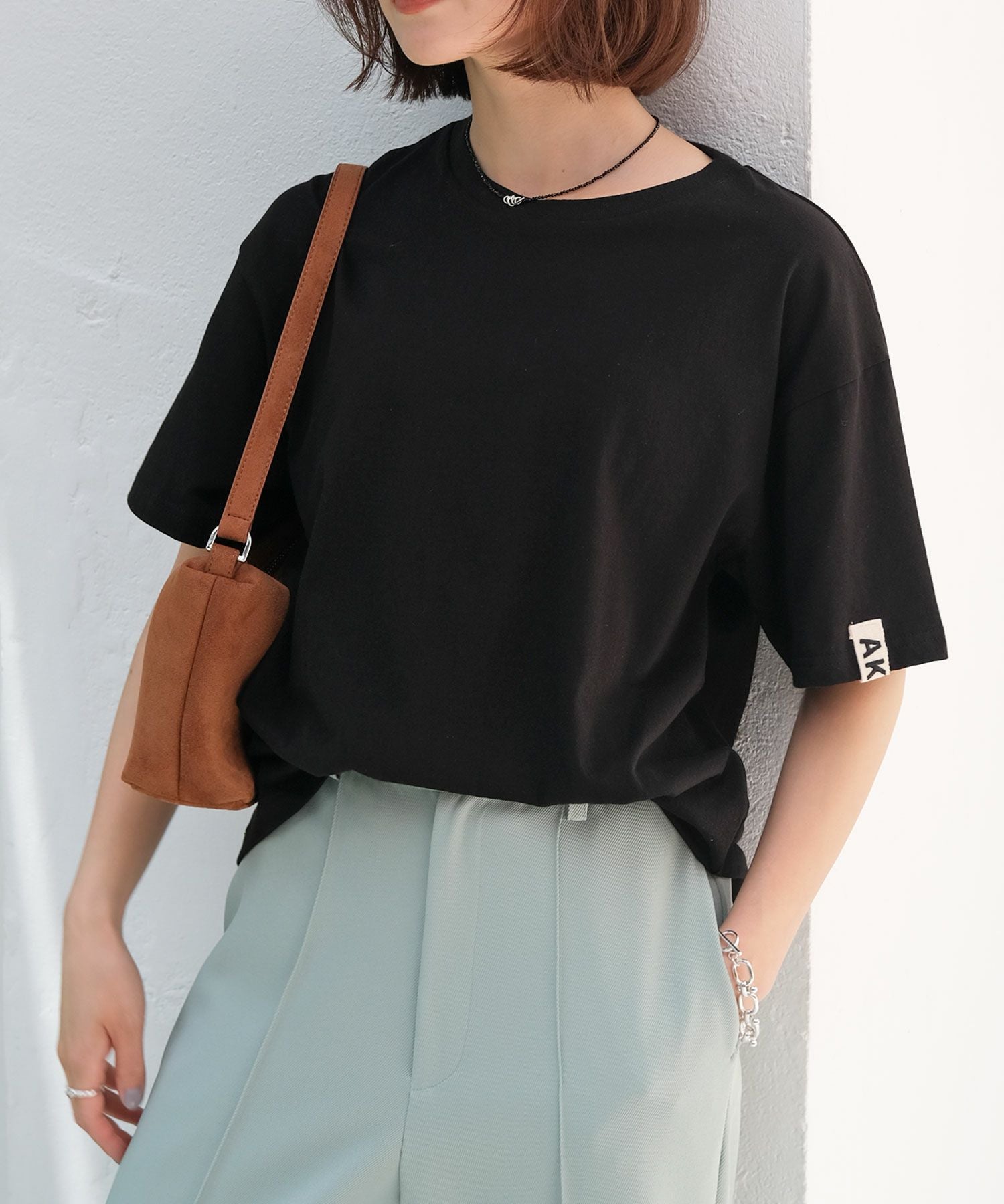 Tシャツ(半袖/袖なし) AKTE ポイントタグTシャツ | AKTE