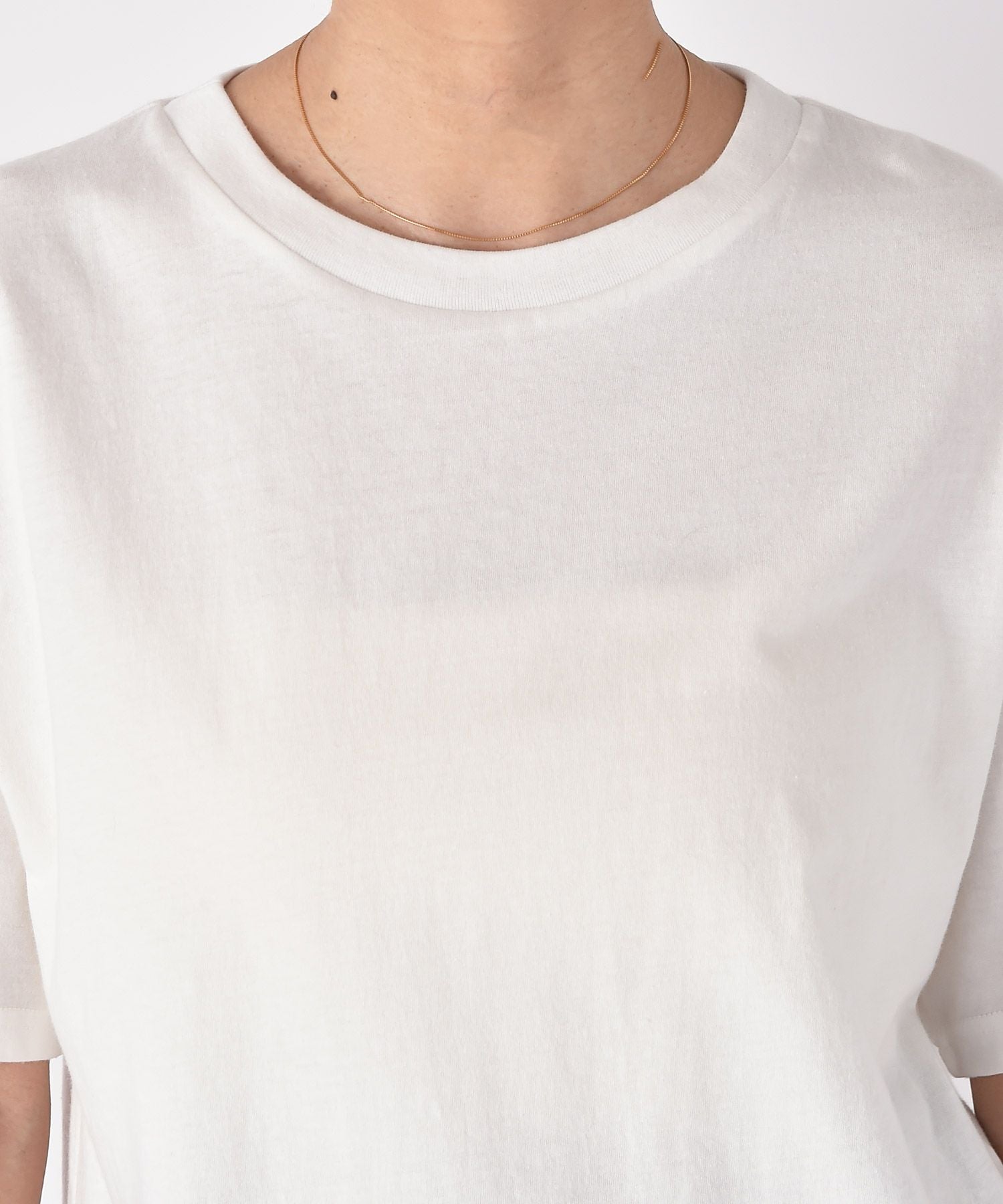 Tシャツ(半袖/袖なし) AKTE ポイントタグTシャツ | AKTE