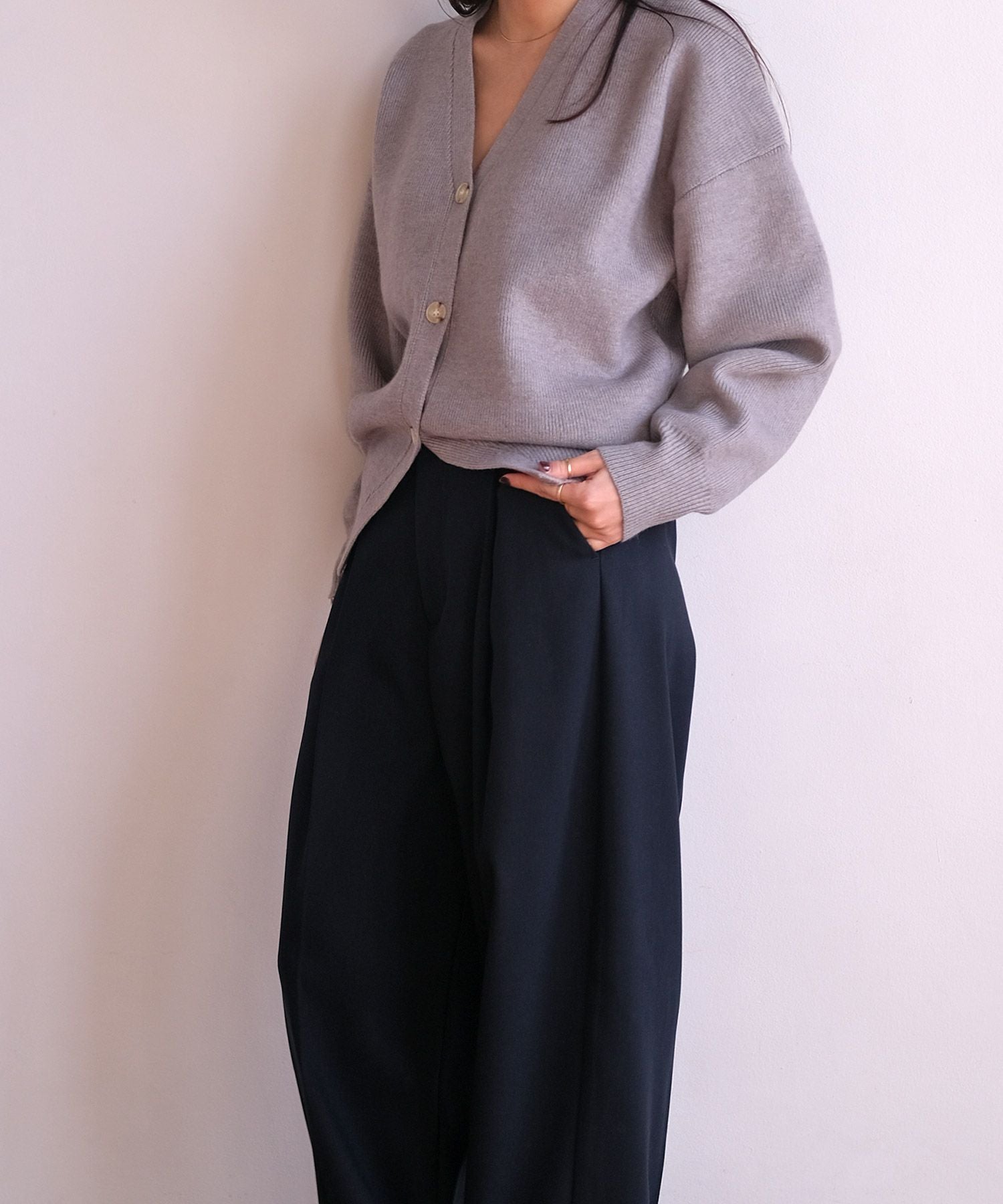 AKTEロングニットカーディガン新品タグ付き AKTE（アクテ） ワンピース ポロニットロングカーディガン : ZOZOTOWN